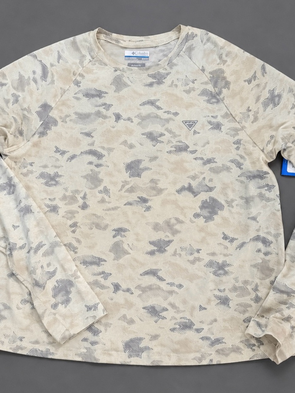 Columbia Men’s Long Sleeve Camo Crewneck Shirt - Beige & Gray